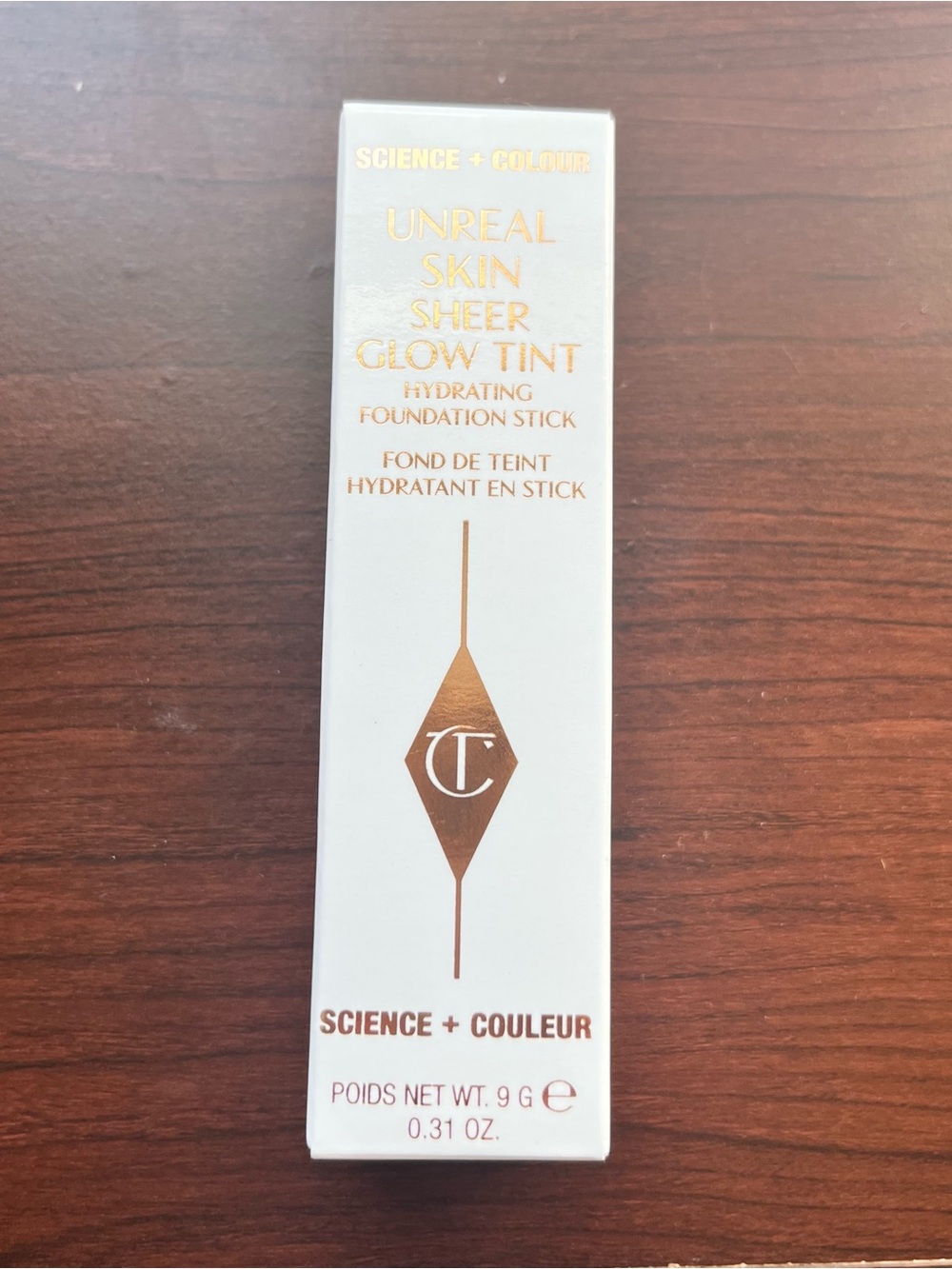 Charlotte Tilbury Unreal skin sheer glow tint